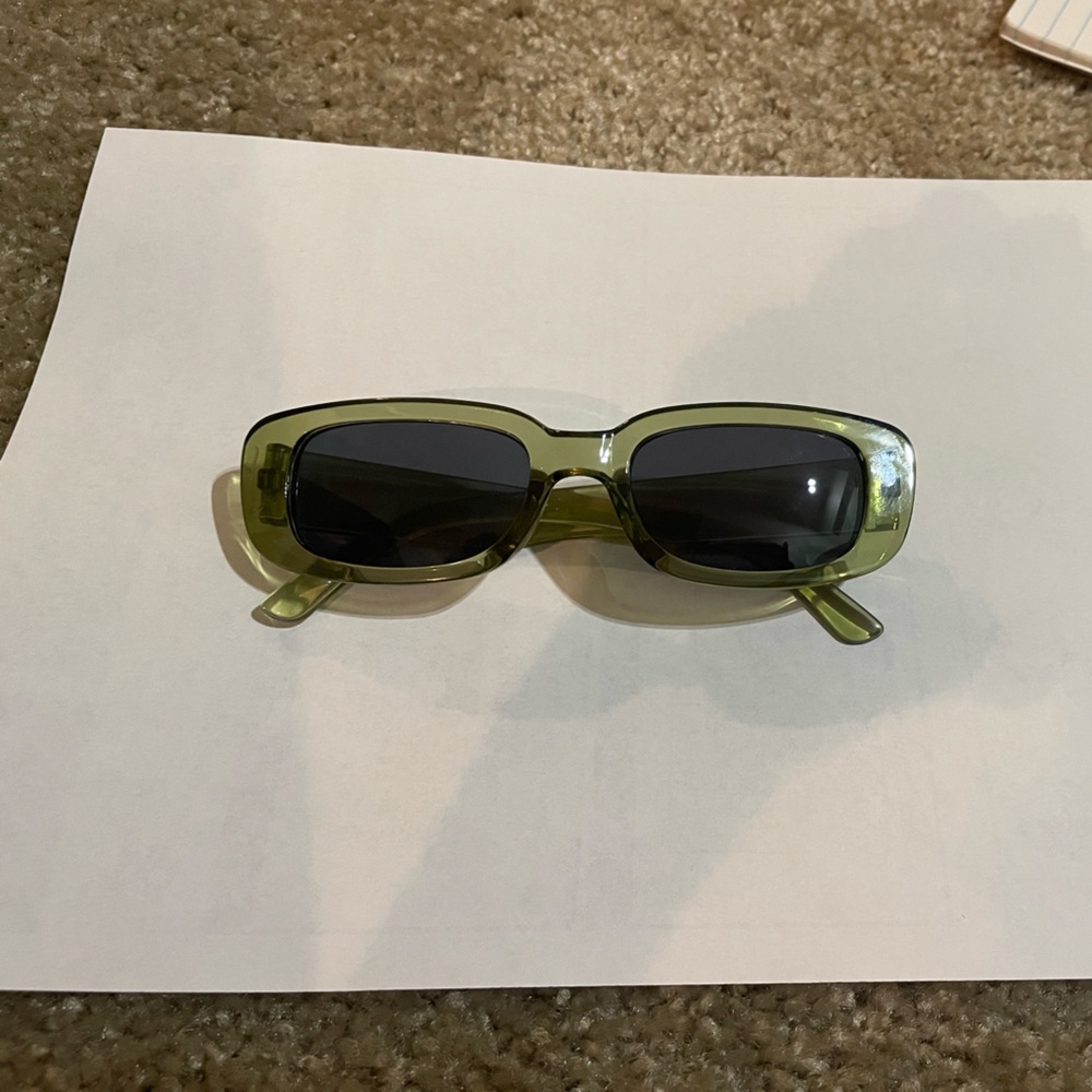 Retro Green Sunglasses